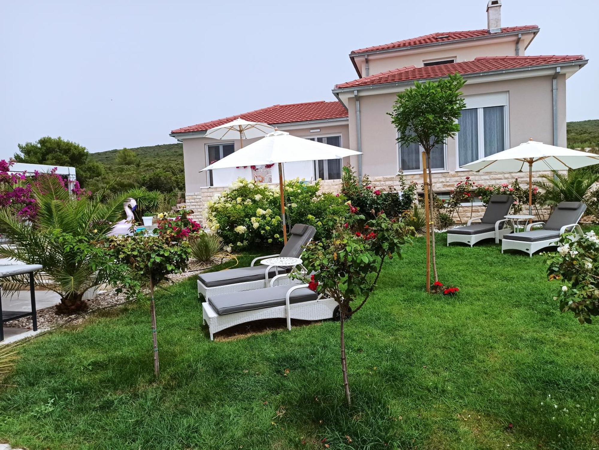 Adriaapart Vip Sukošan Exterior foto